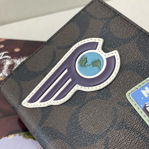 (New+Tag) Coach passport wallet case ‘rare’ limited edition (unisex) - Picture 4 of 12